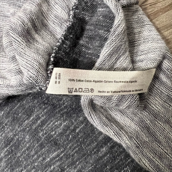 Like New Free People Beach Oversized Cowl Neck Top Size M/L - Picture 5 of 5